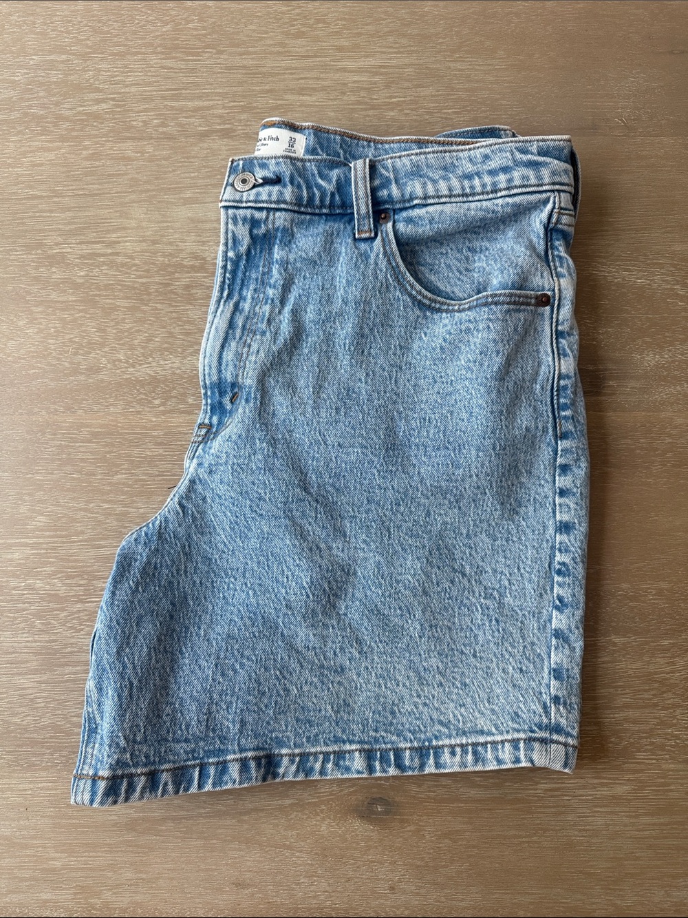 A&F 7" High Rise Dad Shorts 33 | 16
